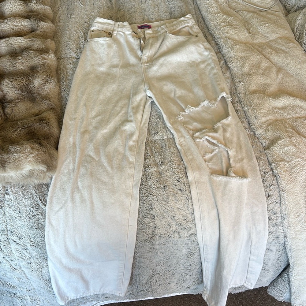 Edikted white jeans